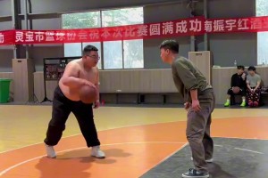 和这样的重型“厚卫”1v1，你们能打赢么？🙊