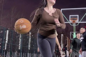 美女这战斗模式你受得了吗？😍